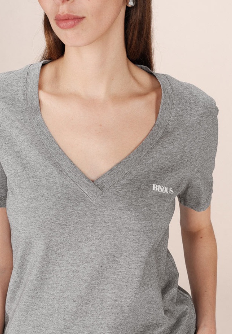 t-shirt-gris-col-v-samory-grace-et-mila-boutique-imagine-oloron-pau-bayonne