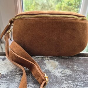 sac-banane-cuir-camel-boutique-imagine-oloron