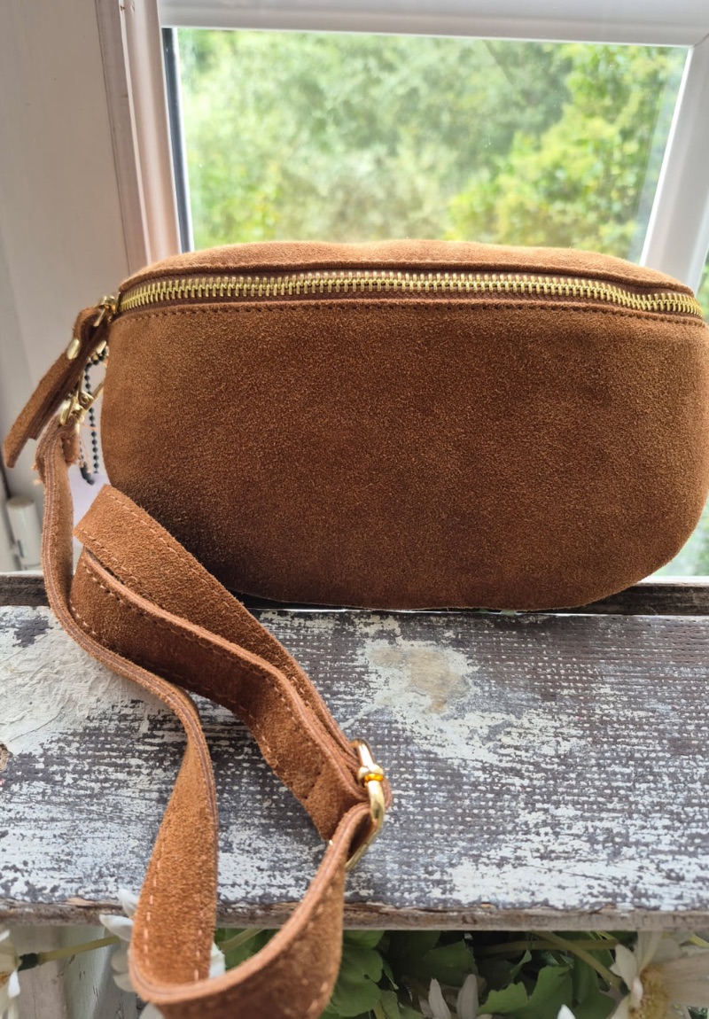 sac-banane-cuir-camel-boutique-imagine-oloron