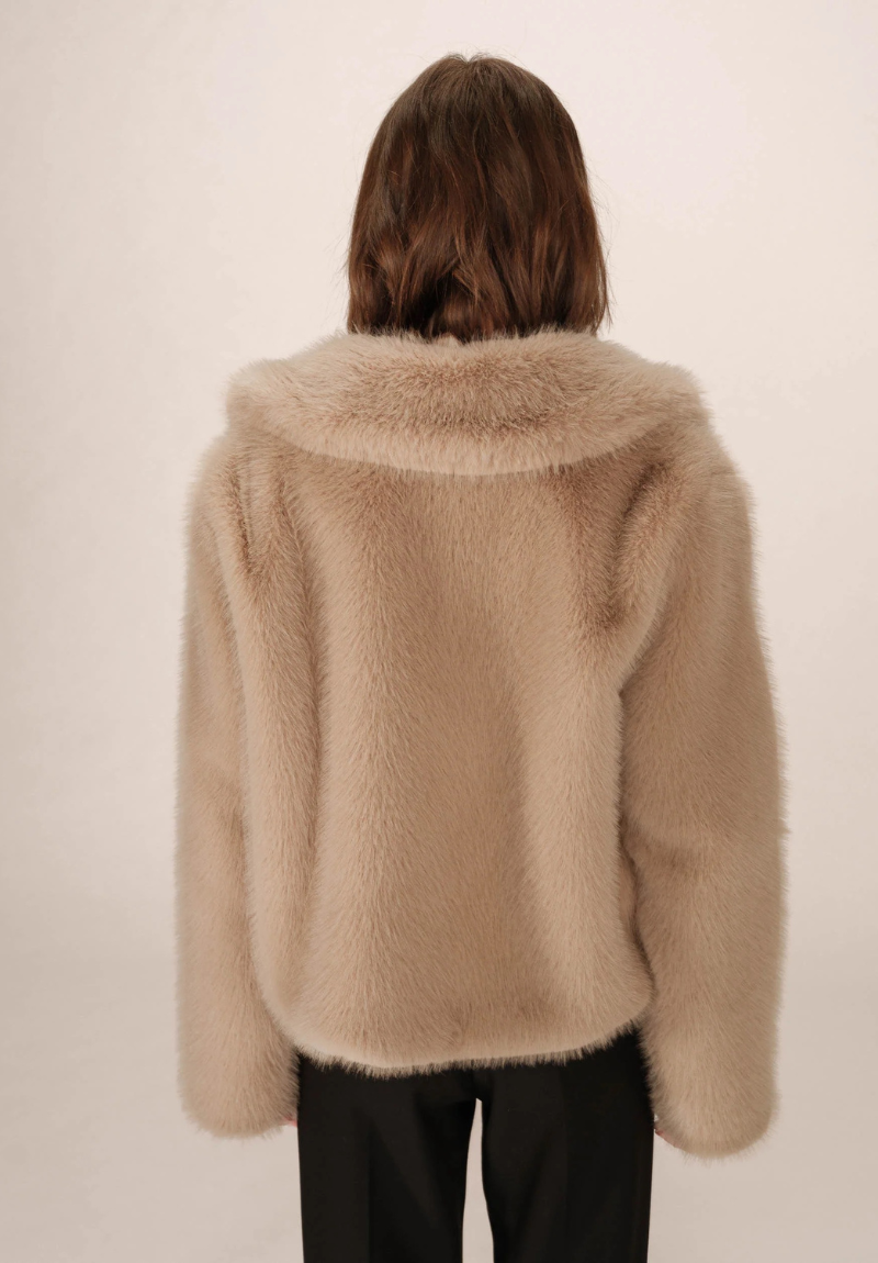 Veste courte fausse fourrure Grace et mila – Image 4