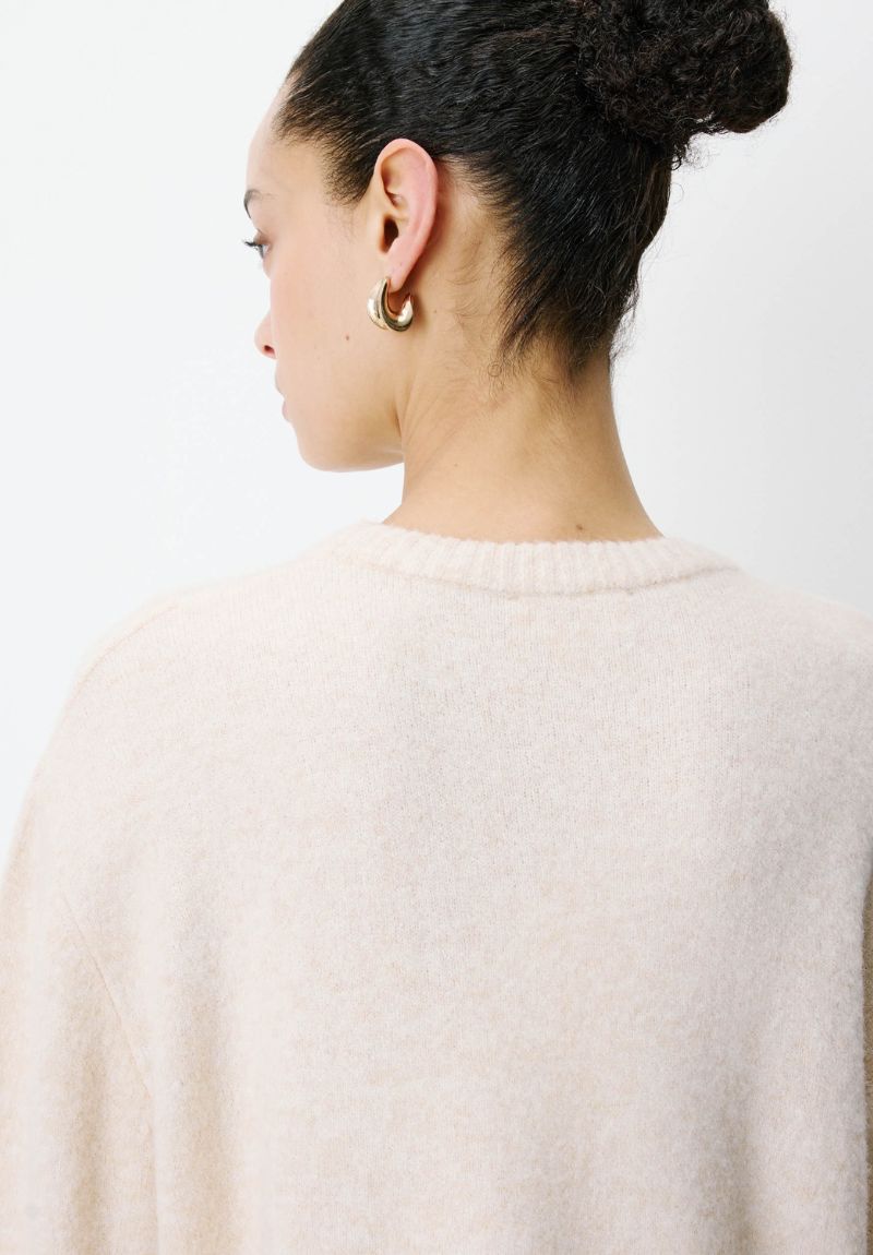 Pull AUBIN à message brodé : l’intemporel romantique et tendance – Image 6